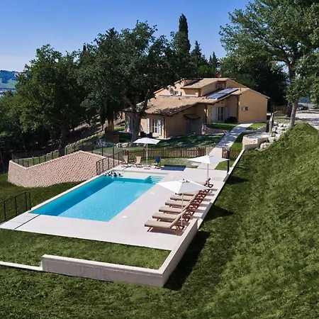 Esther 12 Villa *